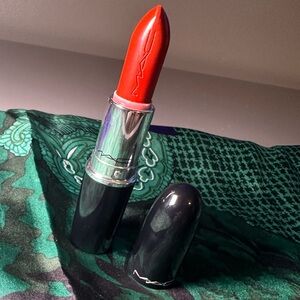 Mac lipstick new in box